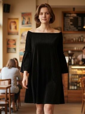 💐NWT💐 Como Black Dress with Bell Sleeves - size XS